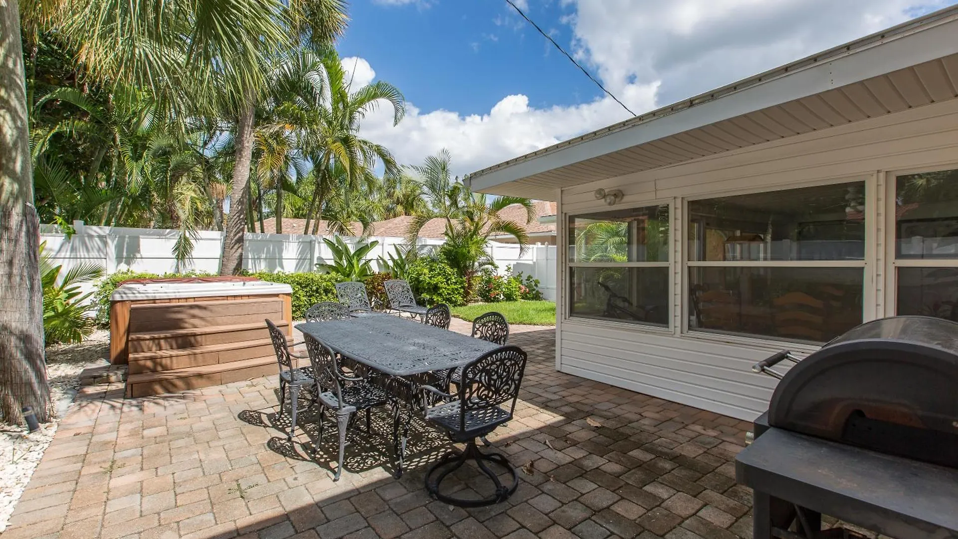Coconut Breeze III - Monthly Beach Rental Clearwater Beach Holiday home